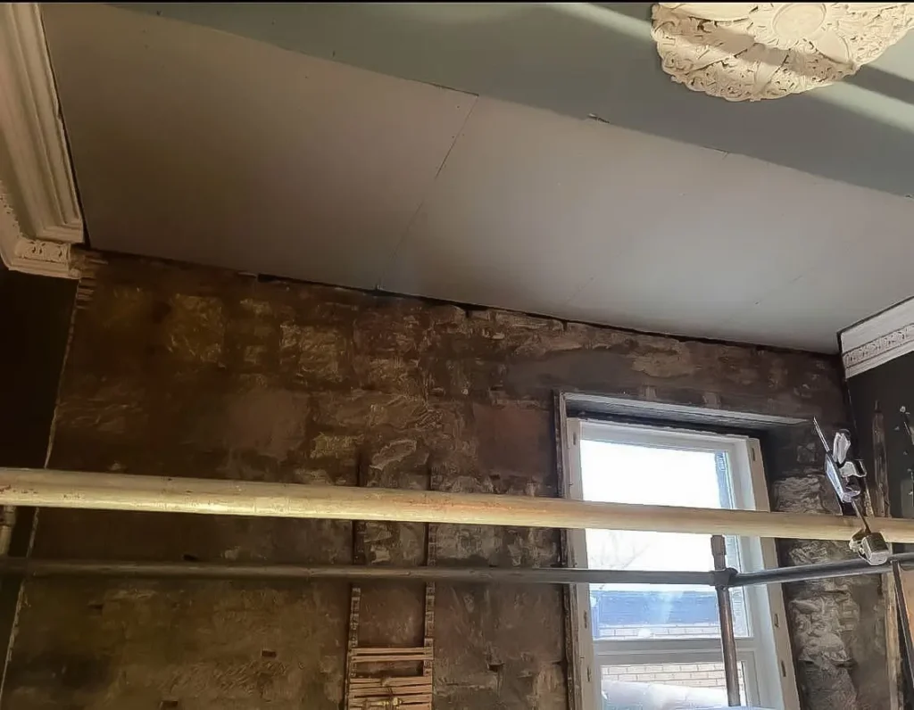 Ceiling restoration work in progress – lath & plaster ceiling repair Glasgow