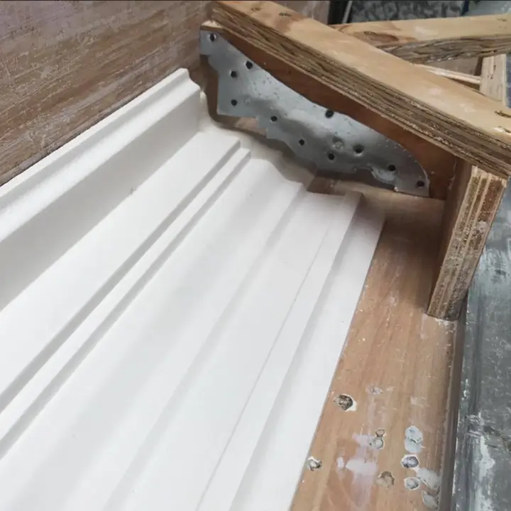 Moulding tool creating new plaster cornice to replace missing section – Original Cornice Repairs – Glasgow